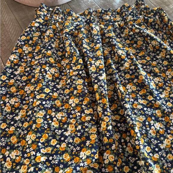 Floral Print Mini Skirt  with Orange and White Flowers size L - Picture 1 of 10